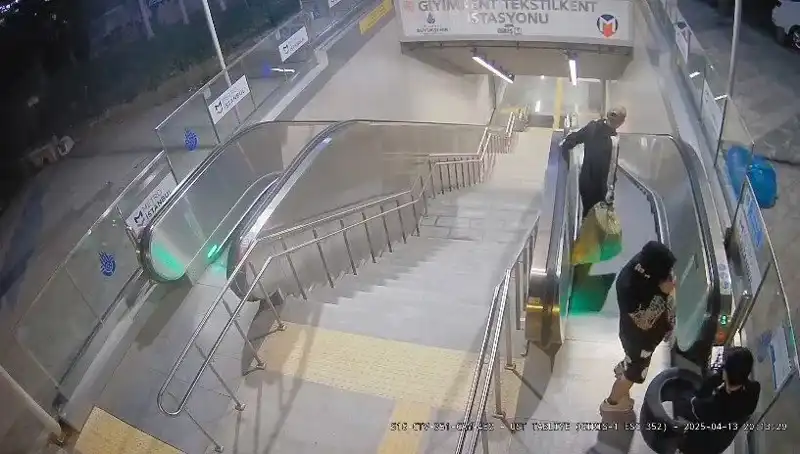 Metro İstasyonunda Çöp ve Lastik Atan Şüpheliler Yakalandi!