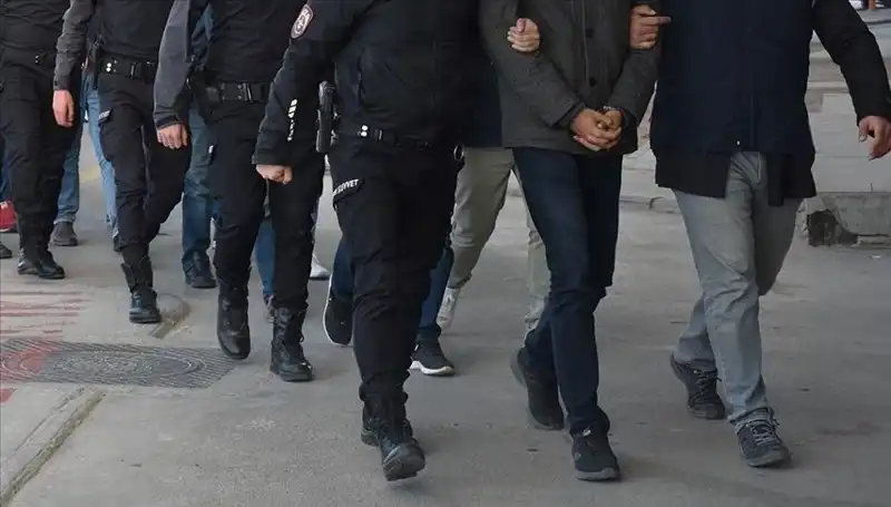 5 İlde Dev FETÖ Operasyonu: 10 Kişi Gözaltına Alındı