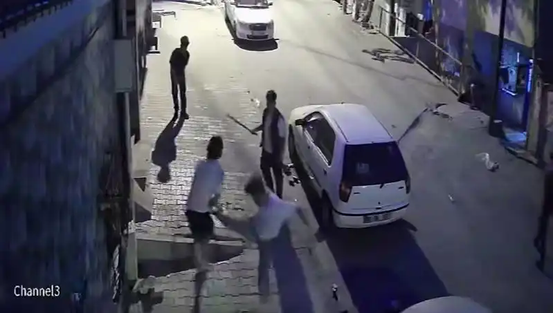 Başakşehir’de Taşlı Sopalı Kavga: İki Grup Arasında Gergin Anlar