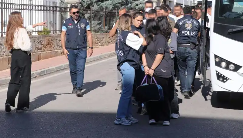 6 İl'de Sarsıcı Escort Dolandırıcılığı: 12 Milyonluk Vurgun Ortaya Çıktı