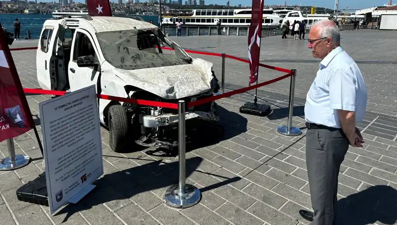 15 Temmuz Darbe Girişiminde Tankların Ezdiği Araçlar Sergileniyor