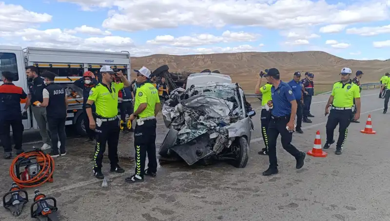 Yozgat'ta Meydana Gelen Kaza Sonrası 3 Can Kaybı ve 2 Yaralı!