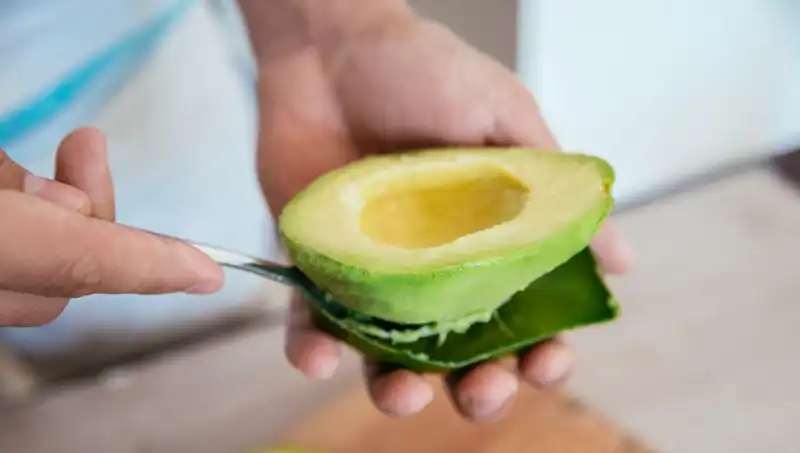Avokado Yağları: Sağlığınız İçin Faydaları ve Riskleri Neler?