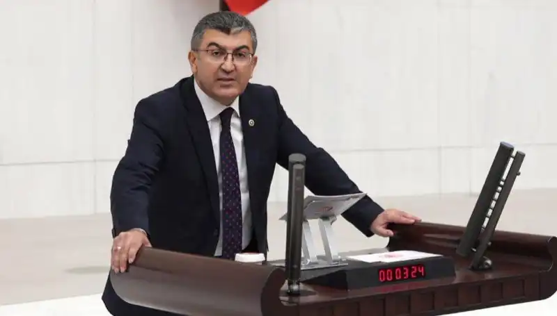 Gelecek Partisi'nde Şok İstifa: Hasan Ekici Neden Ayrıldı?