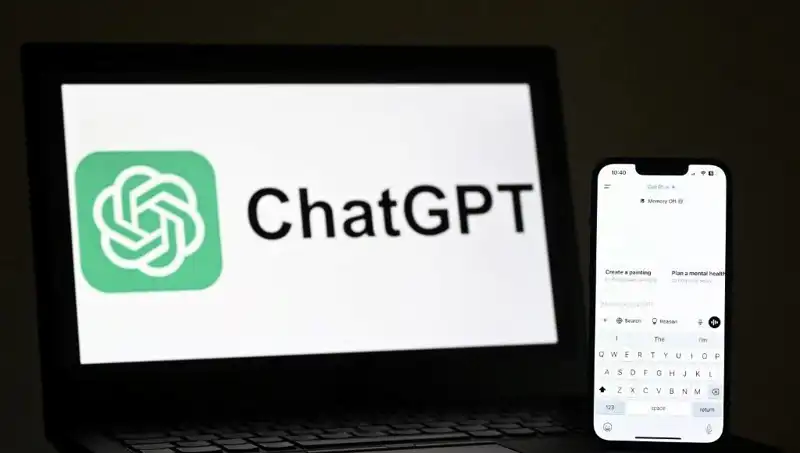 ChatGPT Kullanarak Gönderilen Her E-posta, Bir Şişe Su Tüketiyor