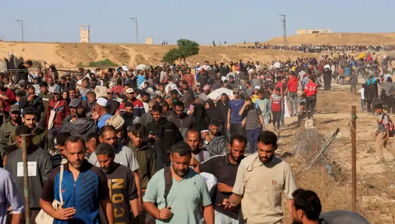 İsrail'in Gazze'de Yüzlerce Masum Göstericiyi Amaç Gösteren Ateşi