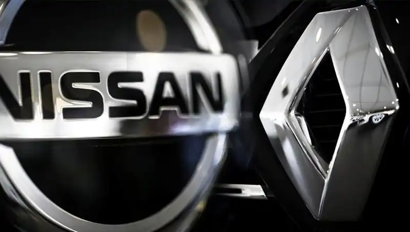 Nissan, Renault'daki Hisselerini Satıyor: Elektrikli Araç Yatırımlarına Dönüş