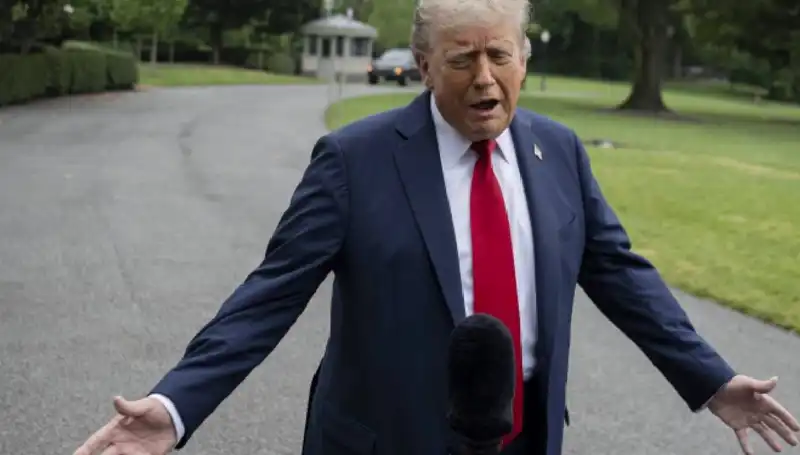 Trump'tan Çarpıcı Açıklama: Ülkelerin Savaşma Zamanı Geldi mi?