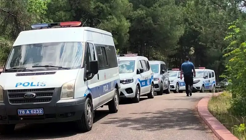 Karabük'te Gizemli Ölüm: Şüpheli Beden Ağaca Asılı Bulundu