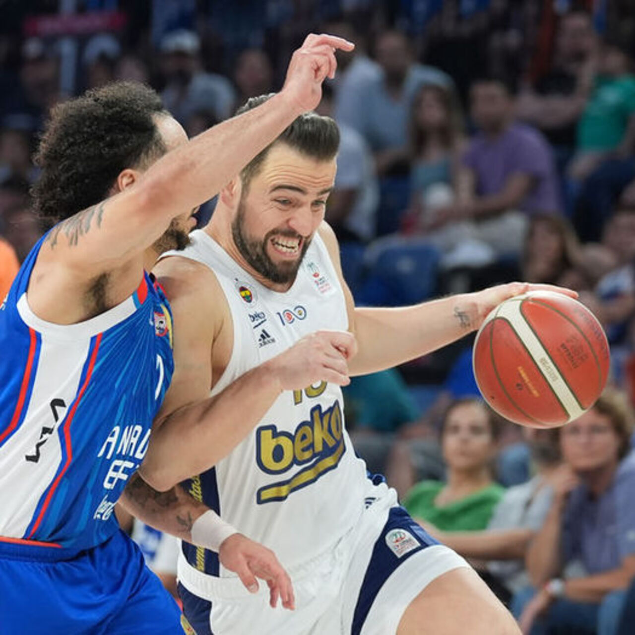 Fenerbahçe Beko ile Anadolu Efes Arasındaki Maç Tarihi Açıklandı