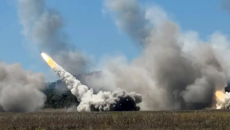 Avustralya'nın Tarihinde Bir İlk: HIMARS ile Askeri Tatbikat Gerçekleştirildi