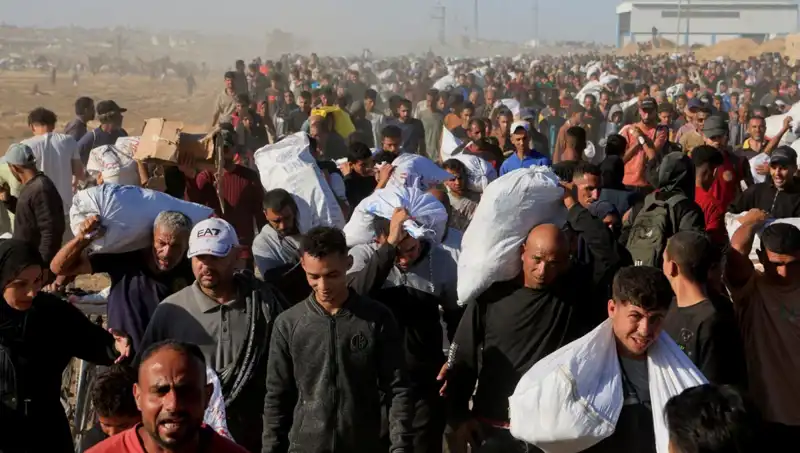 İsrail Ordusu, Han Yunus'a Kuşatma Başlattı: Stratejik Koridor Açıldı