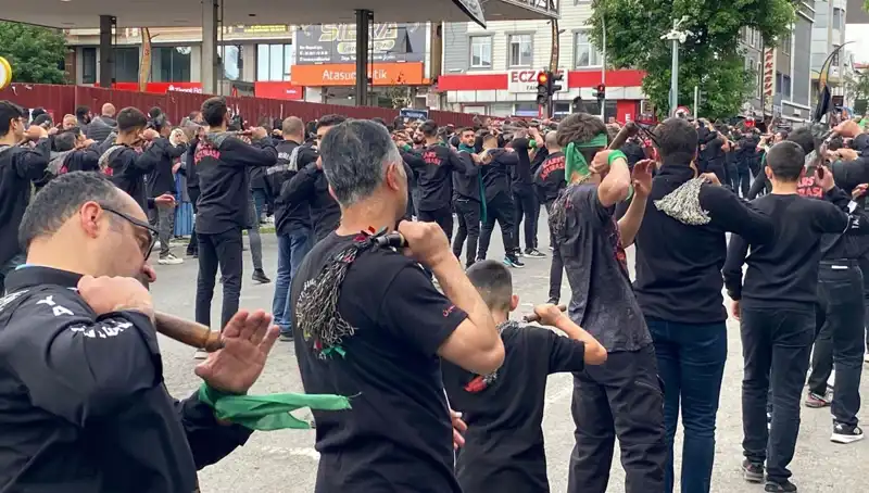 Kars'ta Kerbela Anmasında Duygusal Anlar ve Derin İyilik Temaları