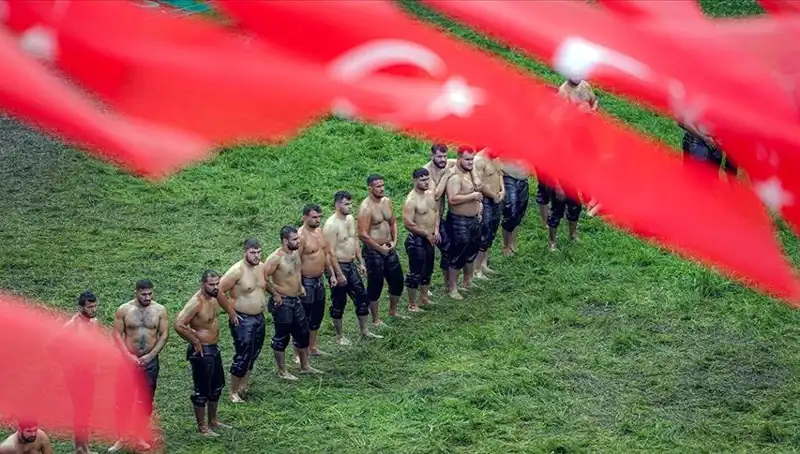 Kırkpınar Yağlı Güreşleri 664. Kez Başlıyor: Başpehlivanlar ve Sporcuların Yarışacağı Tarihi Etkinlik
