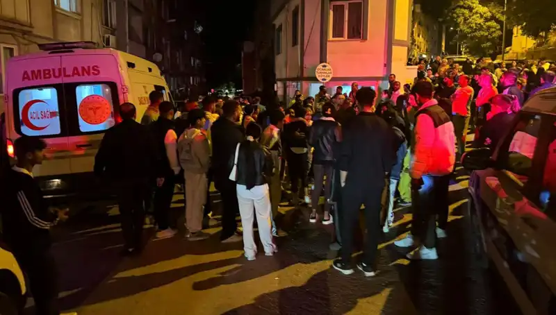 Balıkesir'de Sokak Ortasında Kan Donduran Kavga: Sopayla Başladı, Kesici Aletle Sonuçlandı
