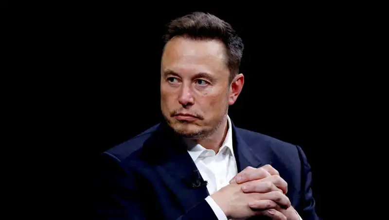 Musk'tan Şaşırtan Açıklama: "Robotlar Cerrahları Geçecek, 2025'te Hazır Olacaklar!"