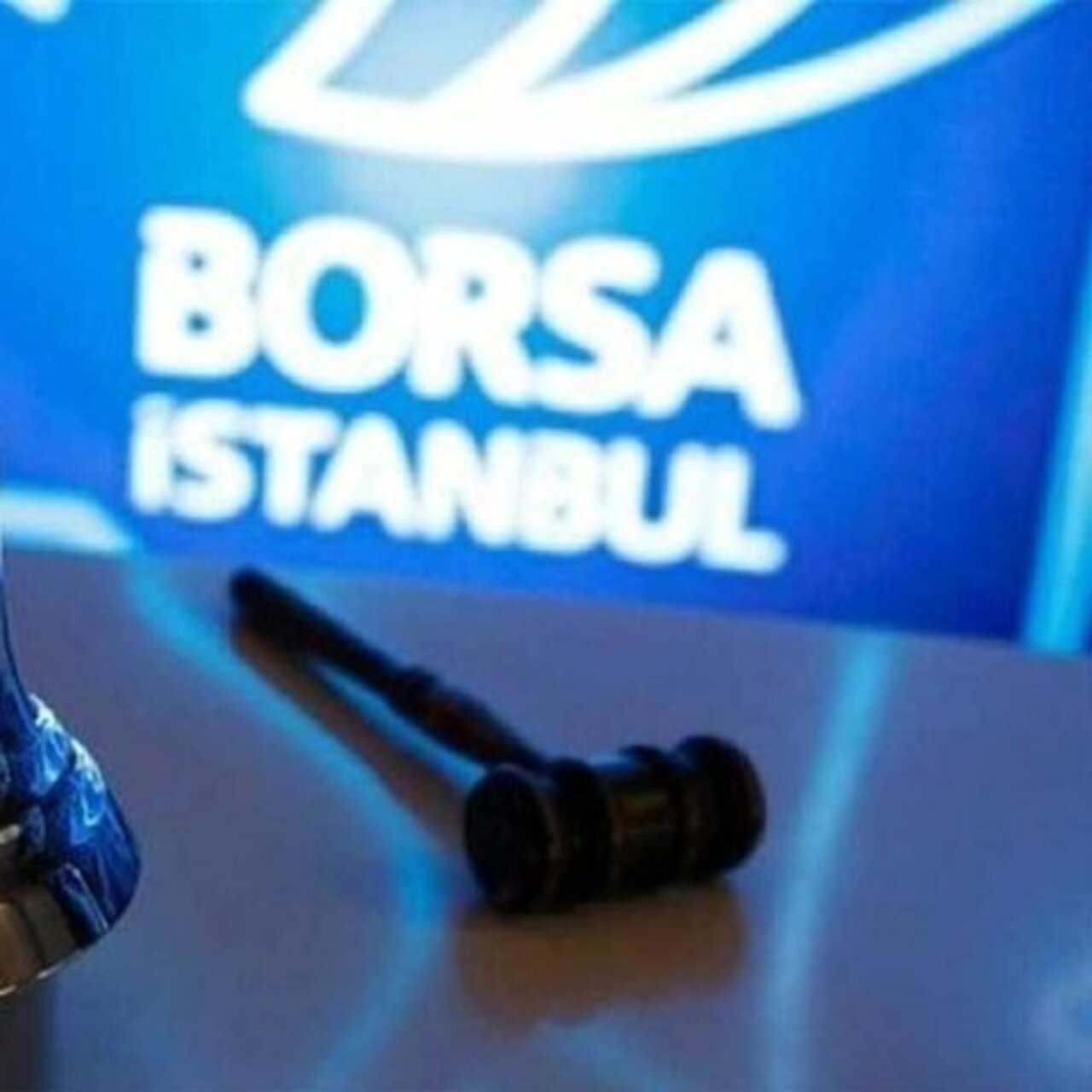 Borsa Düşüşünün Nedenleri: Yatırımcılar Endişeli